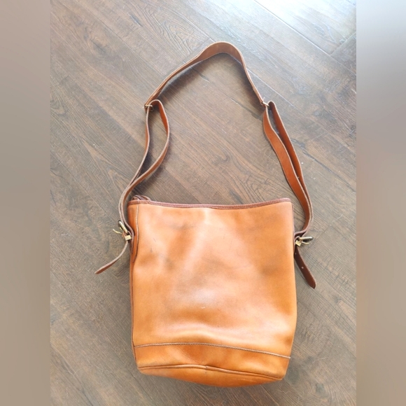 Roots Bags Roots Leather Bucket Bag Poshmark